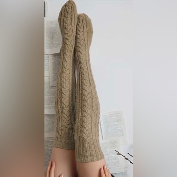 One Size Over The Knee Eyelet Long Socks With Big Eyelet Bow Set of 2 - Picture 7 of 13